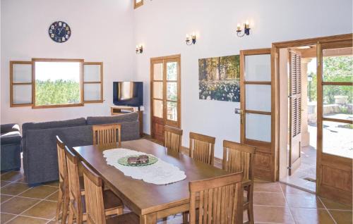 Santa Maria del Cami House | Amazing Home In Santa Maria