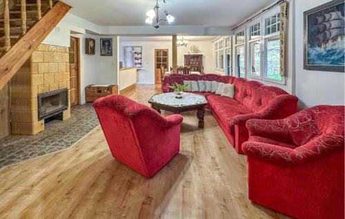 Lidzbark Warminski House | Amazing Home In Lidzbark Warminski With Kitchen