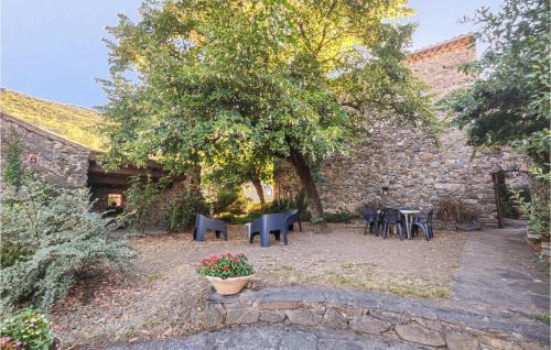 Berlou House | Amazing Home In Berlou