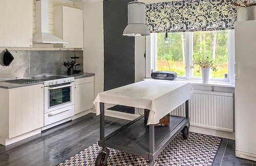 Varnamo O House | Amazing home in Bor with WiFi