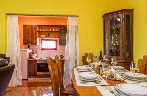 Ogulin House | Amazing home in Bosiljevo with kitchen