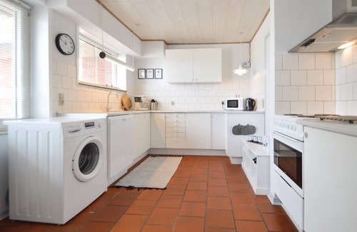 Ballum House | Amazing home in Bredebro with WiFi