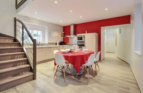 Dolo House | Amazing home in Jugon-les-Lacs