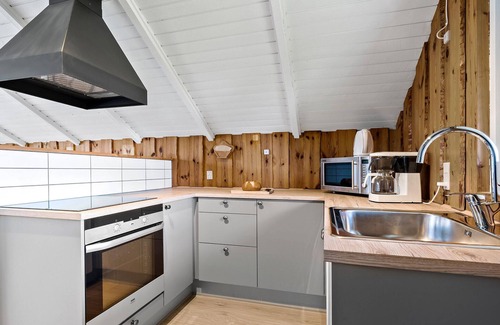 Hejlsminde Strand House | Amazing home in Hejls with WiFi