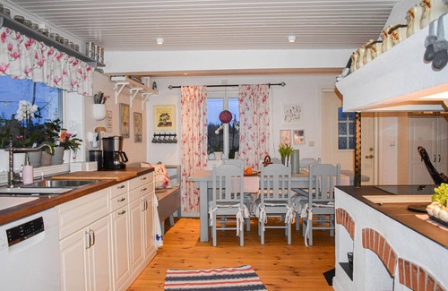 Holmsjo House | Amazing home in Holmsjö
