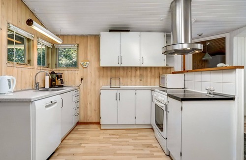 Ristinge House | Amazing home in Humble with sauna