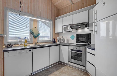 Bjerregard Strand House | Amazing home in Hvide Sande with sauna