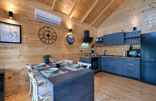 Krapinske Toplice House | Amazing home in Klokovec with WiFi