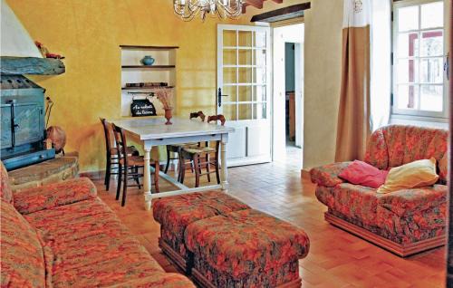 La Begude-de-Mazenc House | Amazing Home In La Begude-De-Mazenc