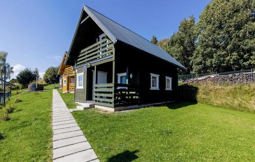 Milowka House | Amazing Home In Laliki