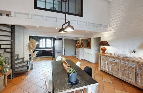 Le Temple House | Amazing home in Le Temple with kitchen