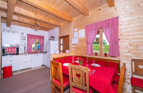 Karlovac House | Amazing home in Lipje with sauna