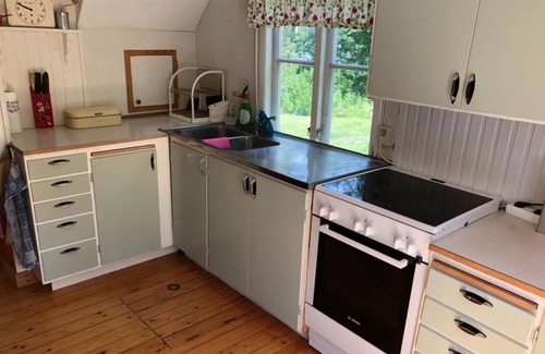 Oxaback House | Amazing home in Öxabäck with 4 Bedrooms, Sauna and Jacuzzi