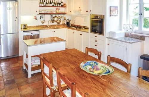 Ribaute House | Amazing home in Ribaute