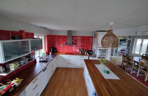 Saro House | Amazing home in Särö with 5 Bedrooms and WiFi