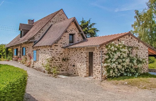 Saint-Priest-les-Fougeres House | Amazing Home In St, Priest La Fougeres