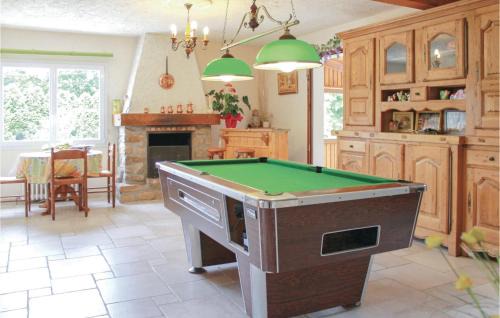 Saint-Tugdual House | Amazing Home In St Tugdual