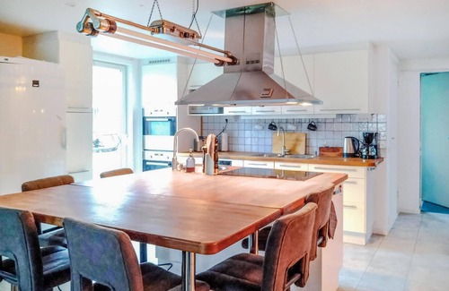 Sturko House | Amazing home in Sturkö with Wi-Fi