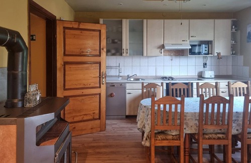 Velika Gorica House | Amazing home in Velika Mlaka with WiFi