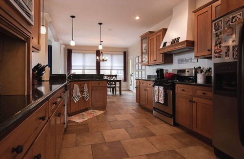Bloomington House | Amazing Home Near IU's Campus with Basketball Gym, Weight Room and Pool/Hot Tub