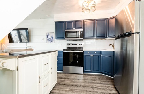 Stevensville House | Amazing Lake Michigan Views: Completely Remodeled and Steps from Lake Michigan!
