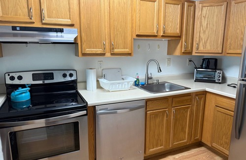 Elkins Park Apartment | Amazing, Large, Parking Monthly Discount