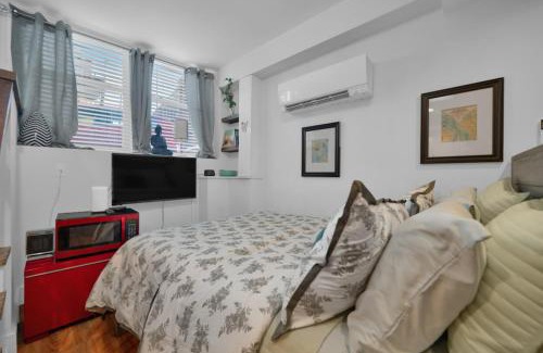 North End Apartment | Amazing Location studio parking