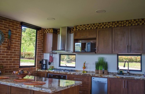 Sopo Cabin | Amazing Luxury Country House, Nearby Bogotá-Yerbabuena, Sauna, jacuzzi, pool table, etc.