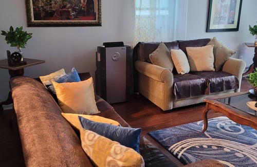 East New York House | Amazing Two bedroom Villa in East Brooklyn