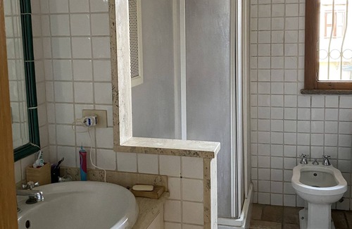 Genzano di Roma Apartment | Amazing view overlooking the volcanic lake Nemi (Pet friendly)