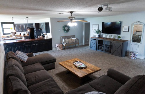 Blocker House | Amazing Views, Fire Pit, Lake 5 Mins away, ATV Friendly! Summer Specials!