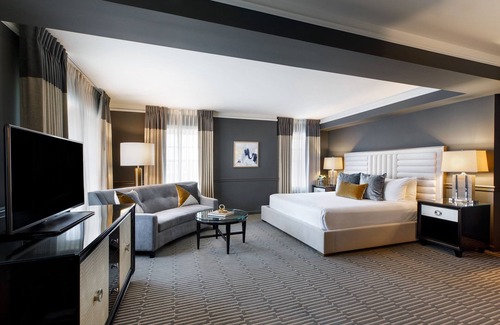 Downtown Tulsa Hotel | Ambassador Hotel Tulsa, Autograph Collection