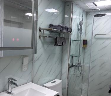 Panmure Apartment | Amber Lake D