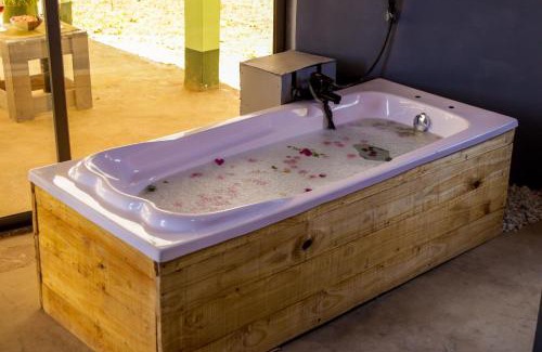 Amboseli Cabin | Amboseli Amanya Lodge