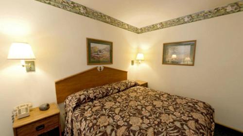 Litchfield Hotel | America's Best Value Inn Litchfield