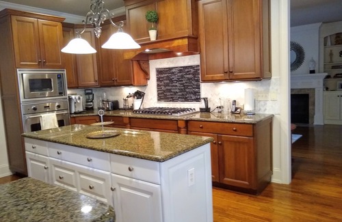 Raleigh House | AMERICAN DREAM: 10 miles from Downtown Raleigh