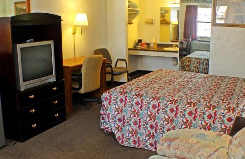 Elk City Hotel | American Dream Inn