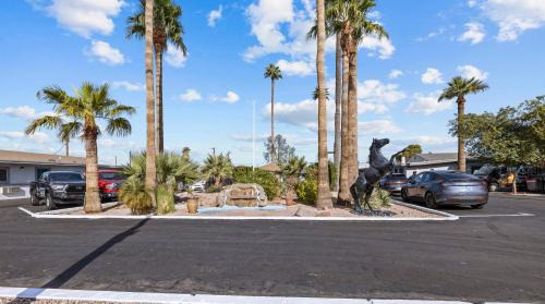 Mesa Hotel | American Executive Inn Mesa