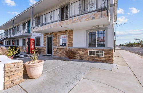 Mesa Hotel | American Executive Inn Mesa