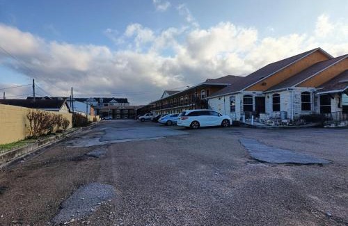 Victoria Hotel | American Inn & Suites By Capital O Victoria US-59