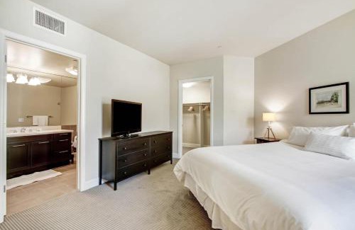 Downtown House | Americana At Brand Glendale California
