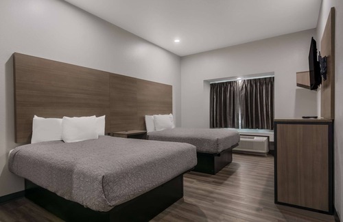 Lake Charles Hotel | Americas Best Value Inn & Suites Lake Charles at I-210 Exit 5