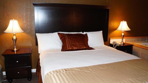 South Kansas City Hotel | Americas Best Value Inn & Suites Kansas City