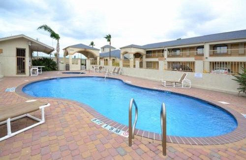 San Benito Hotel | Americas Best Value Inn & Suites San Benito