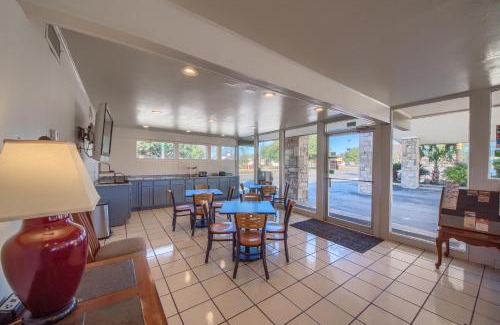 Uvalde Hotel | Americas Best Value Inn Uvalde