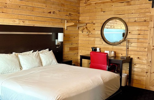 Pinnacles Entrance Badlands Hotel | Americas Best Value Inn Wall