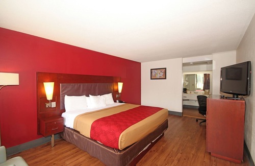 Pilot Mountain Hotel | Americas Best Value Inn Pilot Mountain