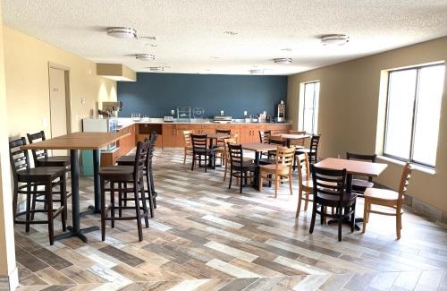 Prairie Du Chien Hotel | AmericInn by Wyndham Prairie du Chien