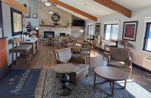 Albert Lea Hotel | AmericInn by Wyndham Albert Lea