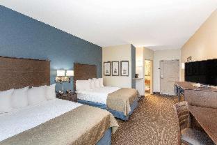 Humboldt Hotel | AmericInn by Wyndham Humboldt